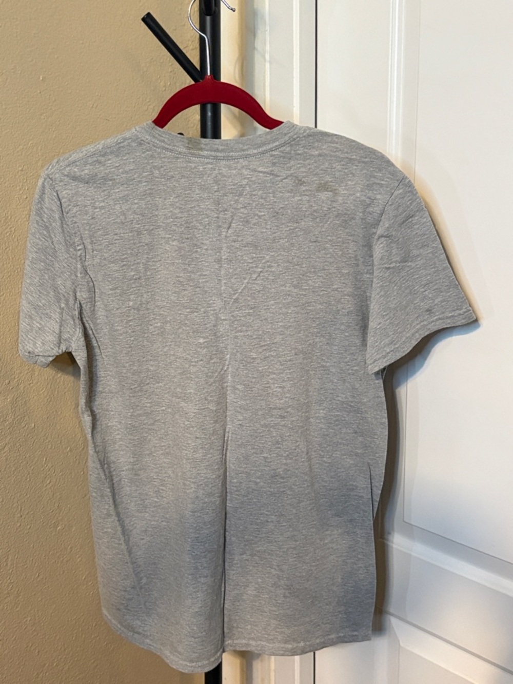 Funko Gray Tee with Red and Blue 'Wanted The Noid' Graphic - Picture 3 of 3